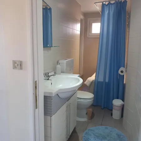 Nikos Apartment *