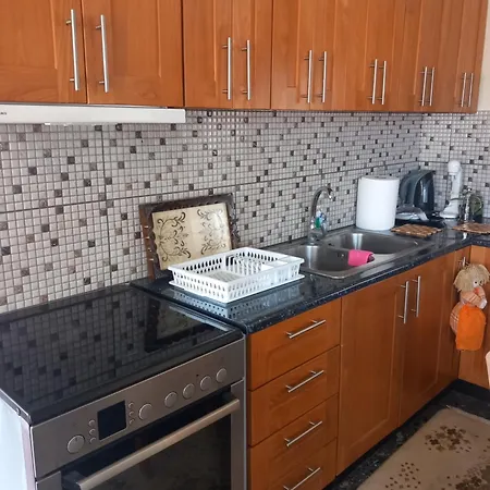 Apartment Nikos *
