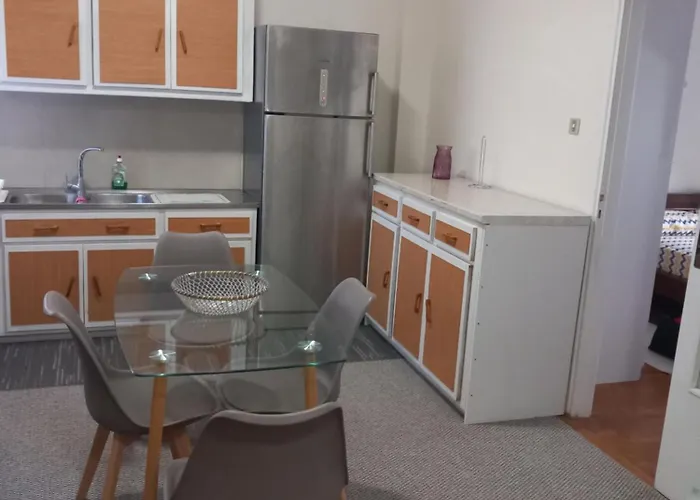Nikos Apartamento *